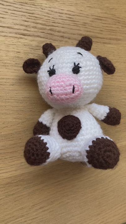 פרה סרוגה🐮